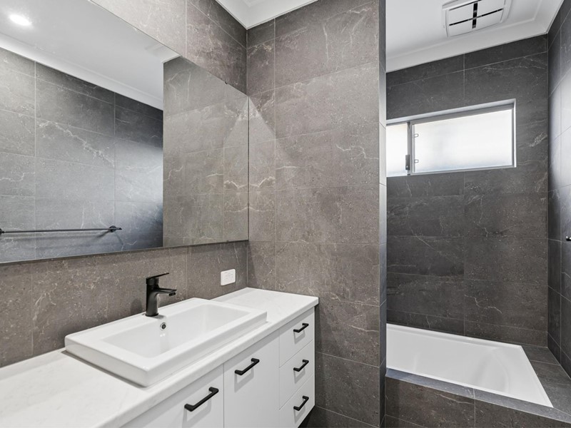 Property for rent in Hamilton Hill : Jacky Ladbrook Real Estate