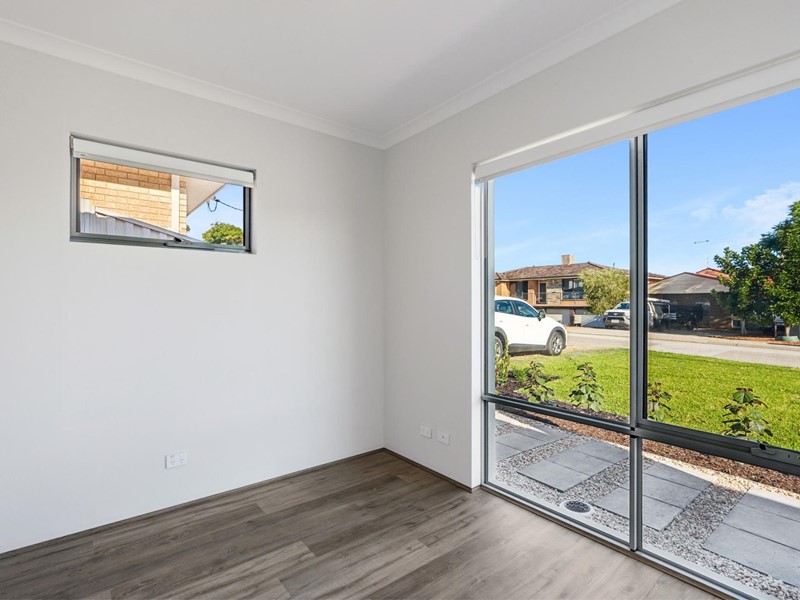 Property for rent in Hamilton Hill : Jacky Ladbrook Real Estate