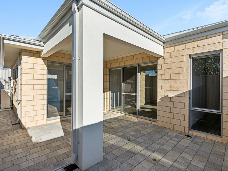 Property for rent in Hamilton Hill : Jacky Ladbrook Real Estate