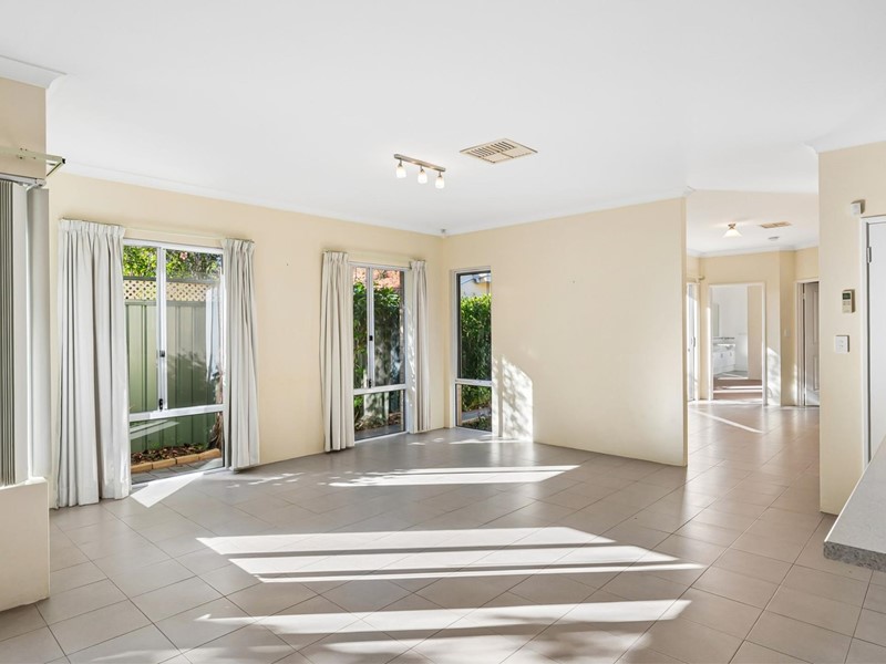 Property for sale in Bicton : Jacky Ladbrook Real Estate