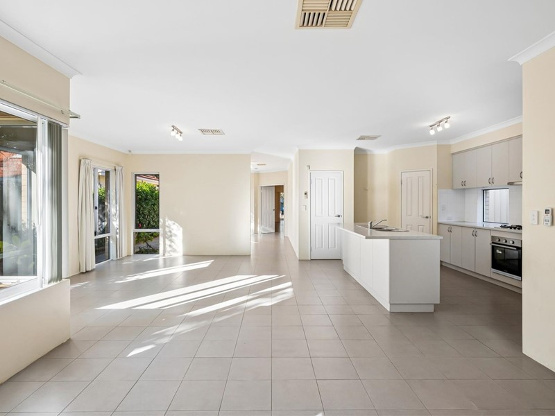 Property for sale in Bicton : Jacky Ladbrook Real Estate