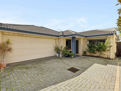Property for sale in 
                                Innaloo : West Coast Real Estate