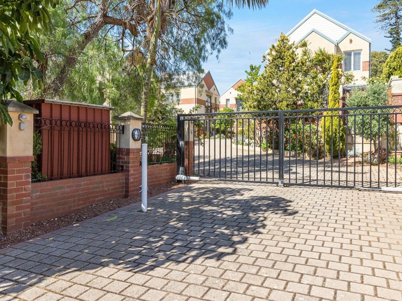 Property for sale in Fremantle : Jacky Ladbrook Real Estate