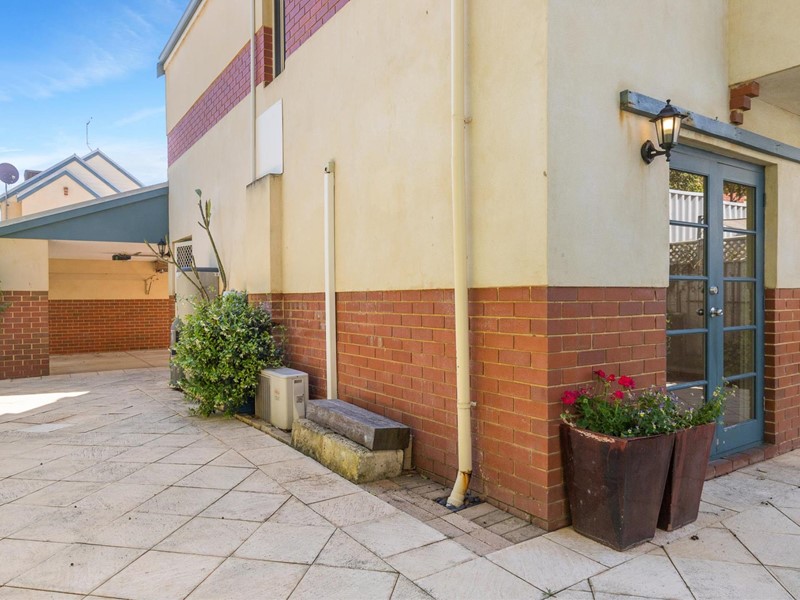 Property for sale in Fremantle : Jacky Ladbrook Real Estate