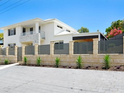 Property CURRENT in Mullaloo