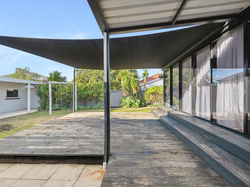Property for rent in Attadale : Jacky Ladbrook Real Estate