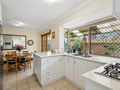 Property for sale in 
                                Scarborough : West Coast Real Estate