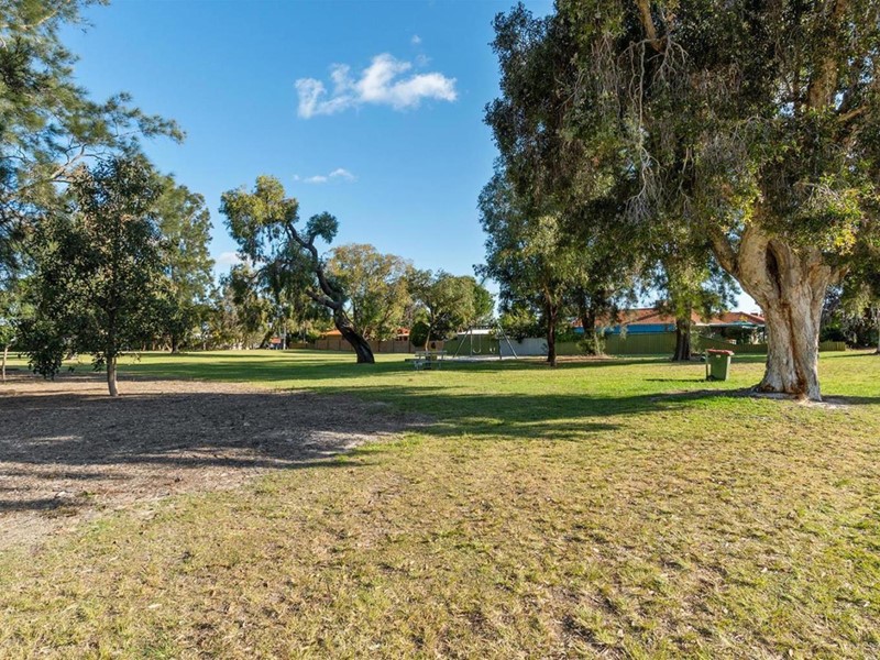 Property for sale in Morley : Passmore Real Estate