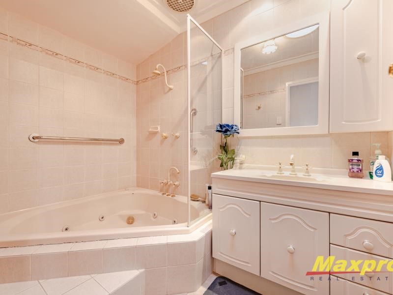 Property for sale in Lynwood