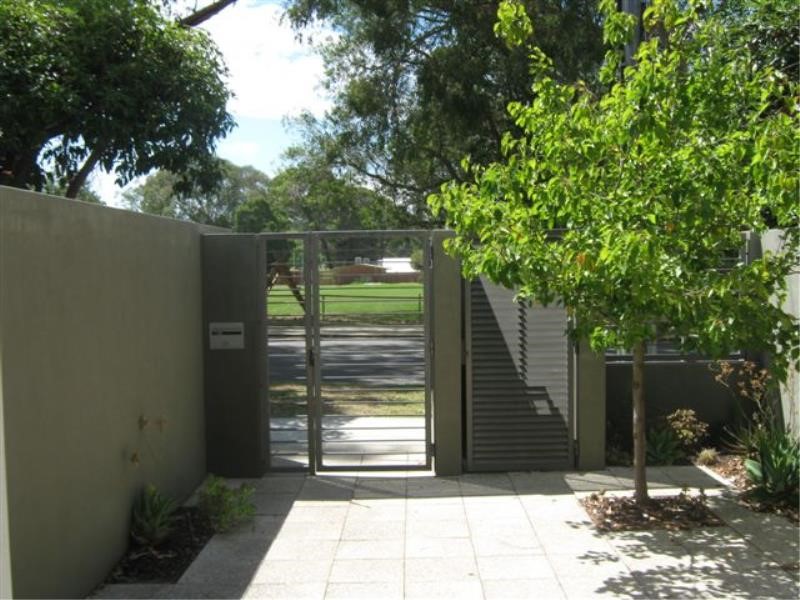 Property for rent in Shenton Park : Jacky Ladbrook Real Estate