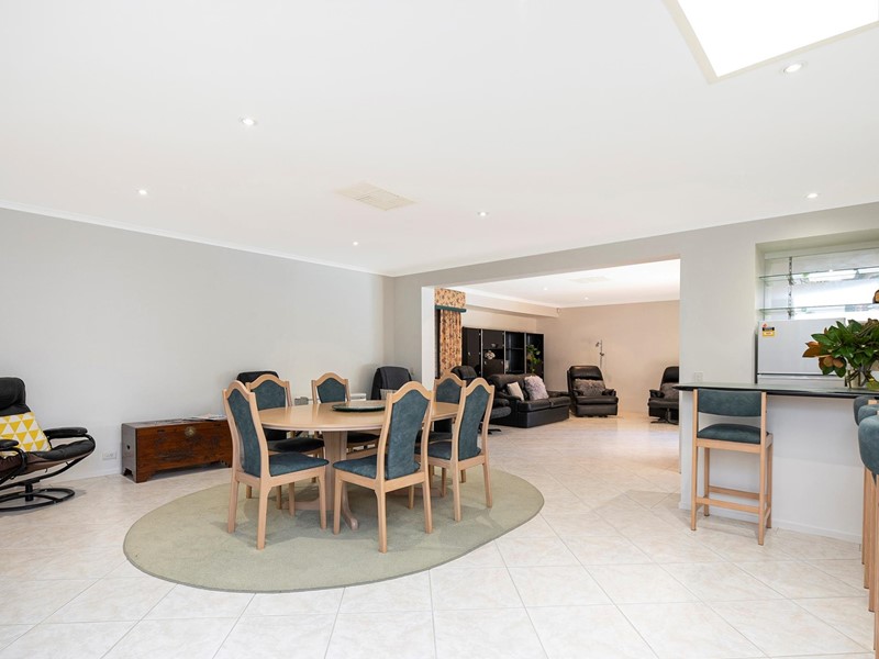 Property for sale in Karrinyup : Dempsey Real Estate