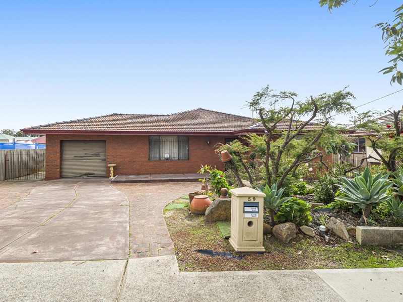 Property for sale in Midland : Passmore Real Estate
