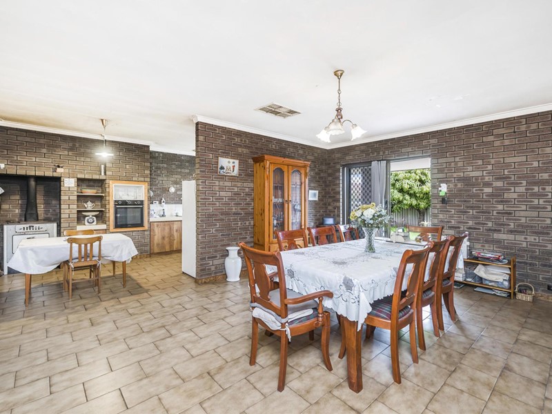 Property for sale in Midland : Passmore Real Estate