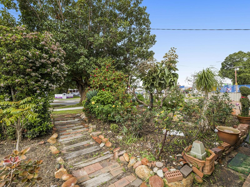 Property for sale in Midland : Passmore Real Estate