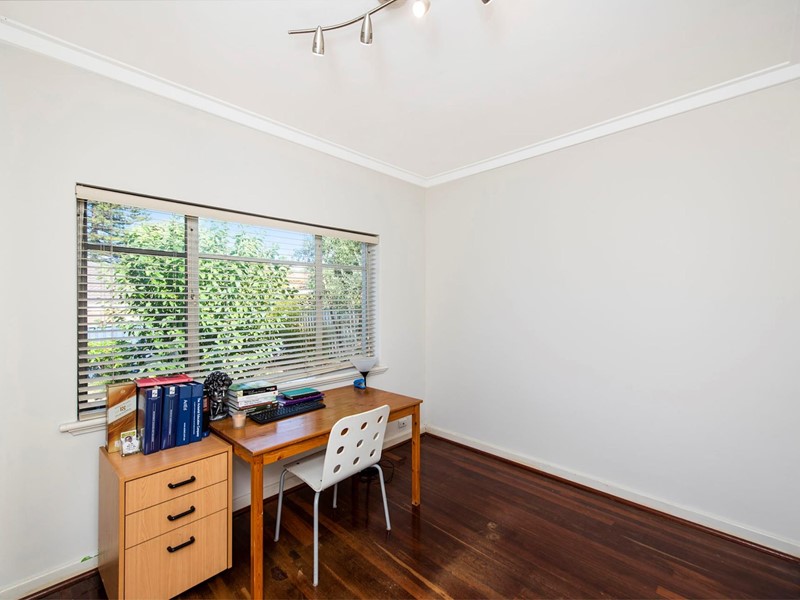 Property for sale in Wilson : Star Realty Thornlie
