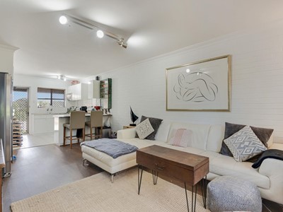 Property for sale in Wembley Downs : West Coast Real Estate