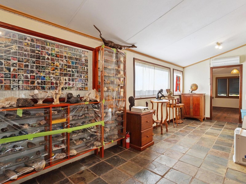 Property for sale in Bedford : Passmore Real Estate
