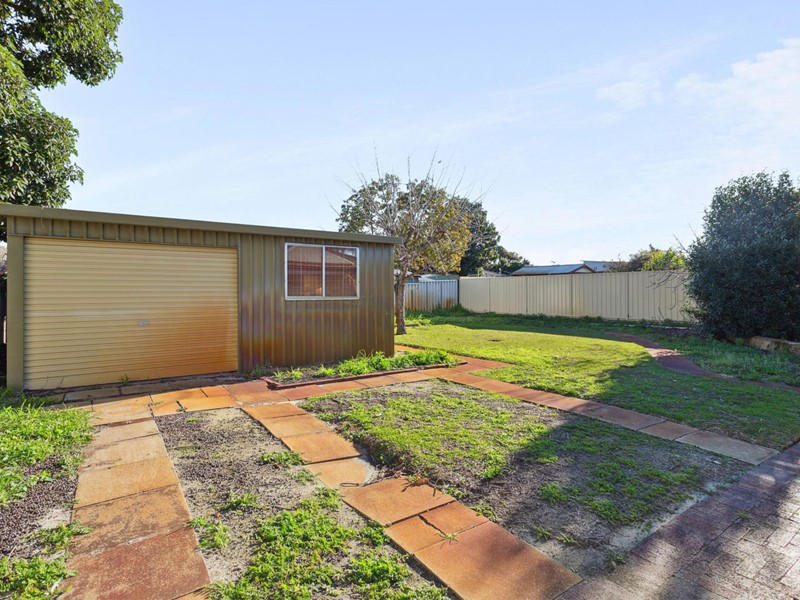 Property for sale in Bedford : Passmore Real Estate