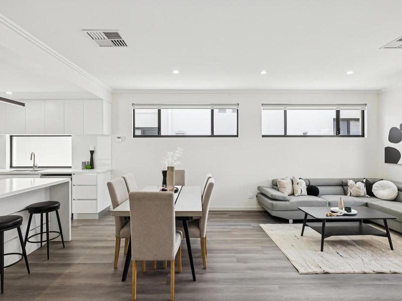 Property for sale in Morley : Passmore Real Estate