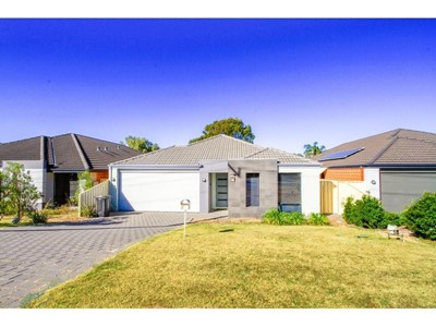 Property for sale in Canning Vale 