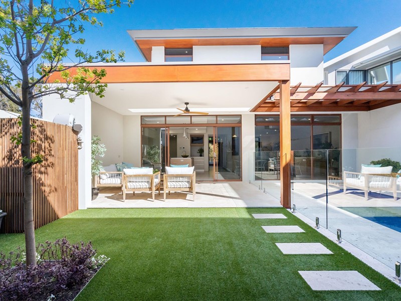 Property for sale in Jolimont