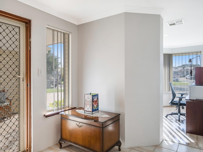 Property for sale in Mindarie : Dempsey Real Estate