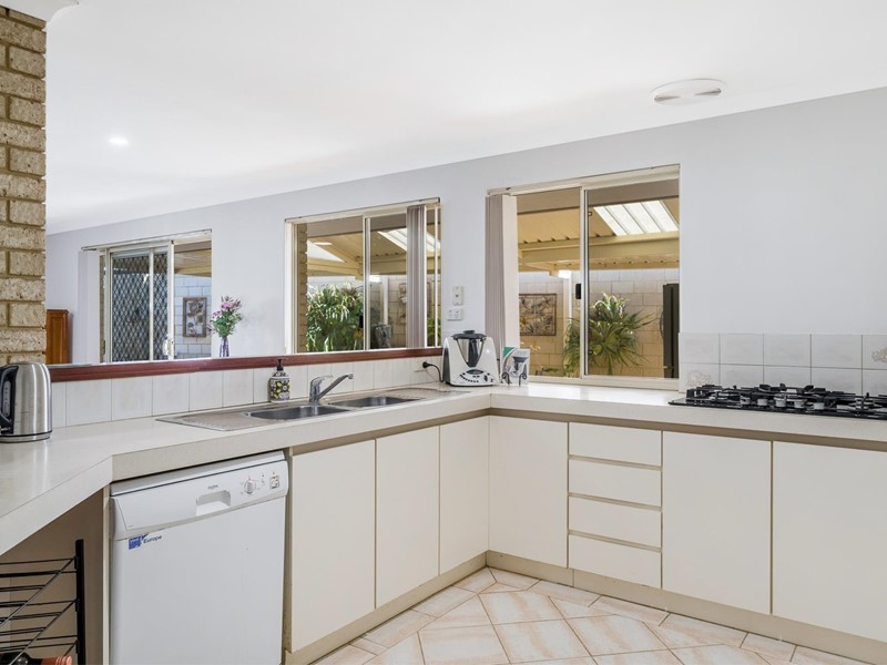 Property for sale in Mindarie : Dempsey Real Estate