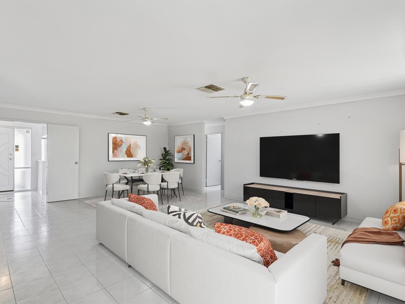 Property for sale in Morley : Passmore Real Estate