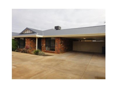 Property for rent in Somerville