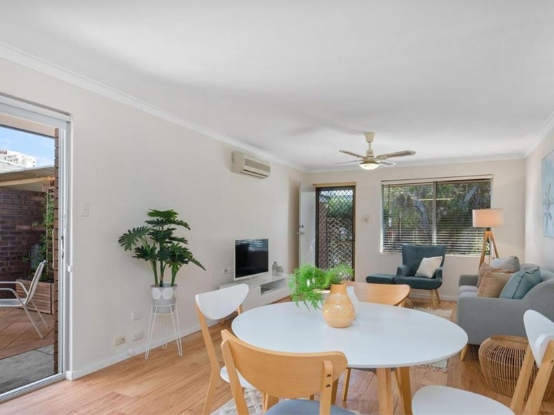Property for rent in Scarborough : West Coast Real Estate
