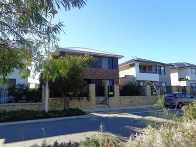 Property CURRENT in Burns Beach