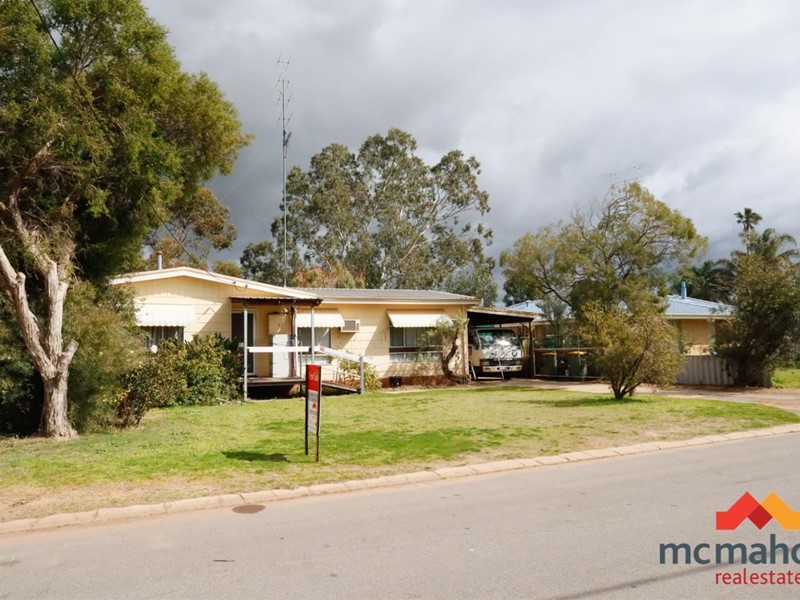 Property for sale in Moora : McMahon Real Estate