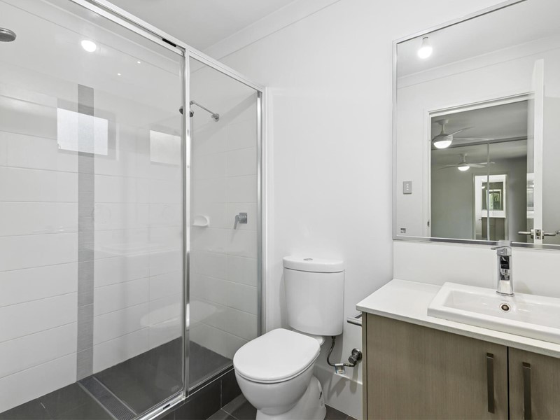 Property for sale in Westminster : Passmore Real Estate