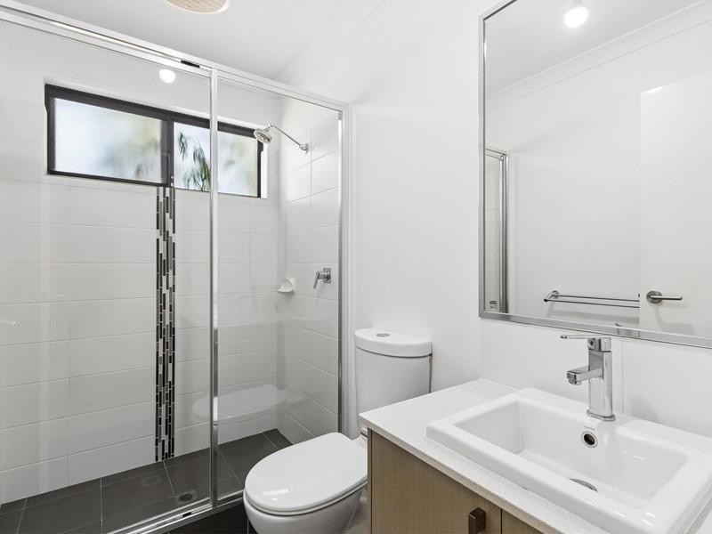 Property for sale in Westminster : Passmore Real Estate