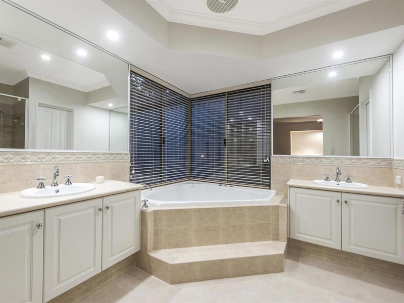 Property for sale in Dianella : Passmore Real Estate