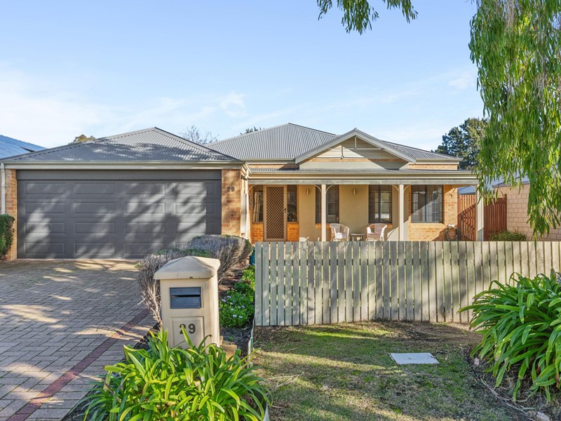 Property for sale in Aubin Grove