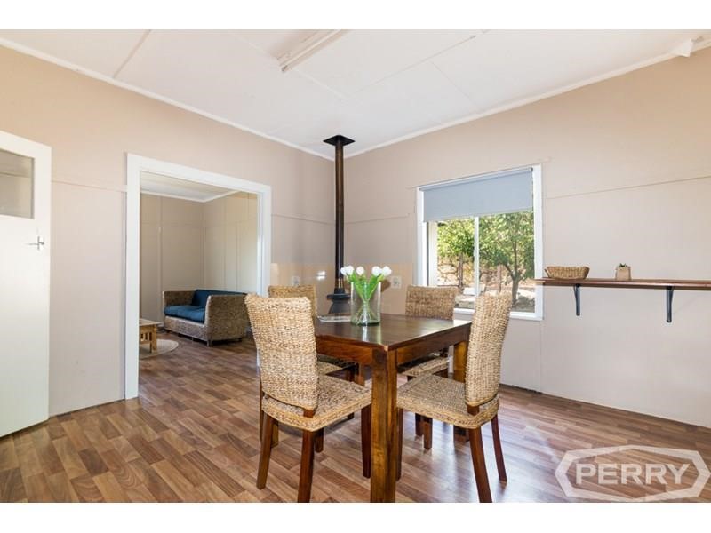 Property for sale in Dawesville, 25 Tanjinn Street, Barry Mitting H & N Perry