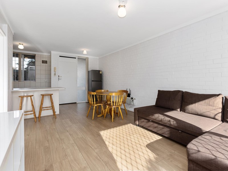 Property For Lease in Victoria Park