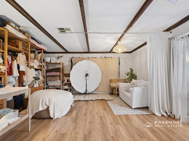 Property for sale in Morley : Passmore Real Estate