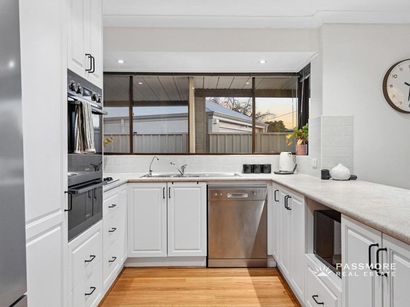 Property for sale in Morley : Passmore Real Estate