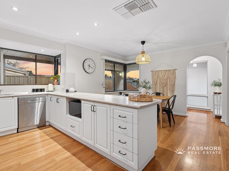 Property for sale in Morley : Passmore Real Estate
