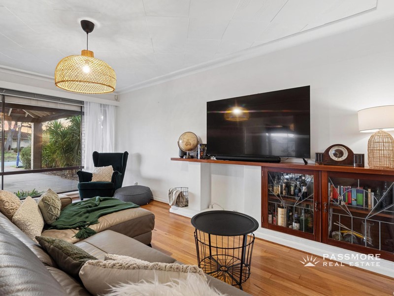 Property for sale in Morley : Passmore Real Estate