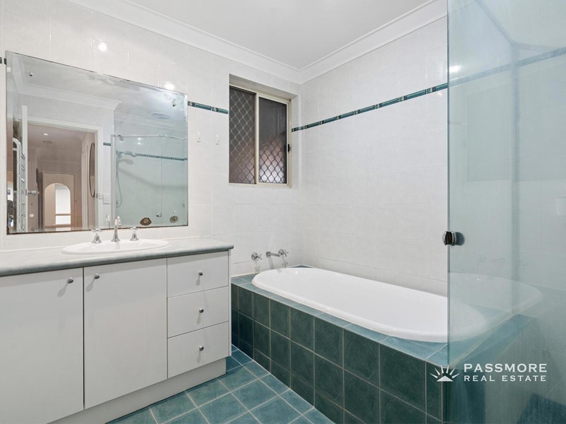 Property for sale in Morley : Passmore Real Estate