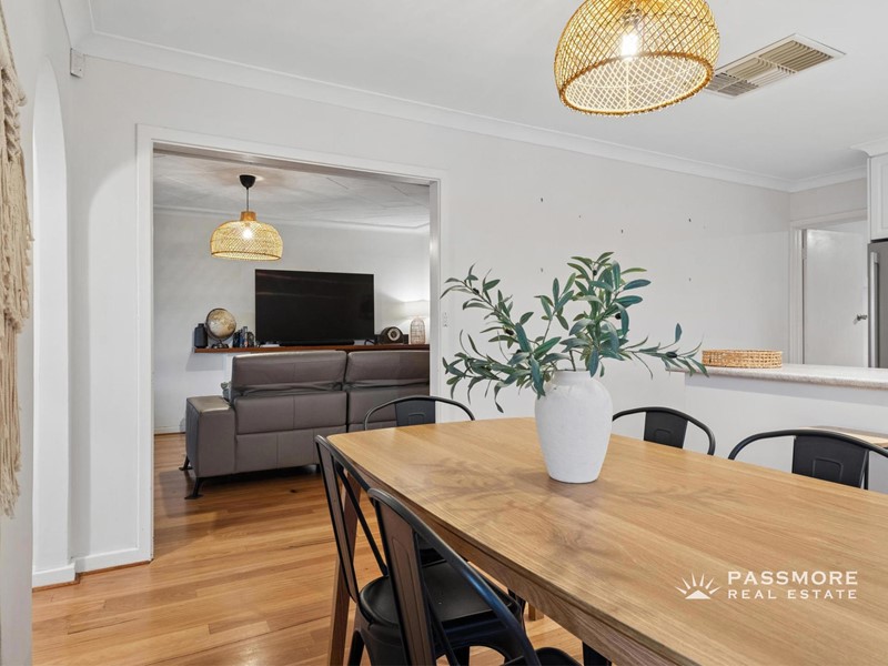 Property for sale in Morley : Passmore Real Estate
