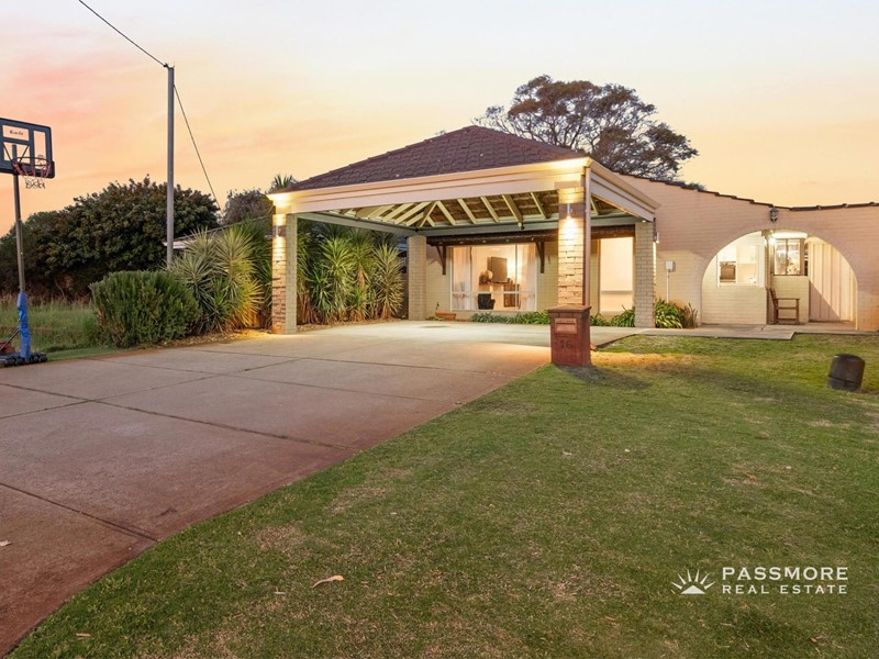 Property for sale in Morley : Passmore Real Estate
