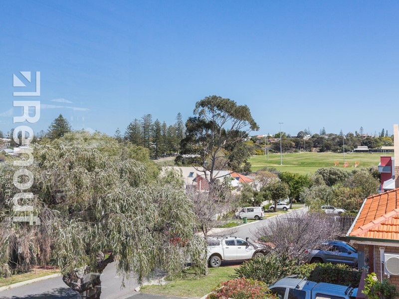 Property for sale in Swanbourne