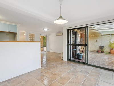 Property for rent in Como : Jacky Ladbrook Real Estate