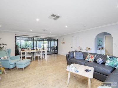 Property for sale in Forrestfield : Porter Matthews Metro Real Estate