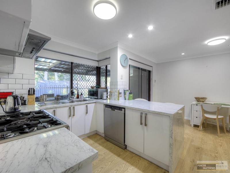 Property for sale in Forrestfield : Porter Matthews Metro Real Estate