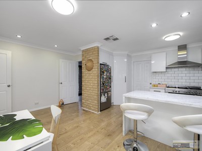 Property for sale in Forrestfield : Porter Matthews Metro Real Estate